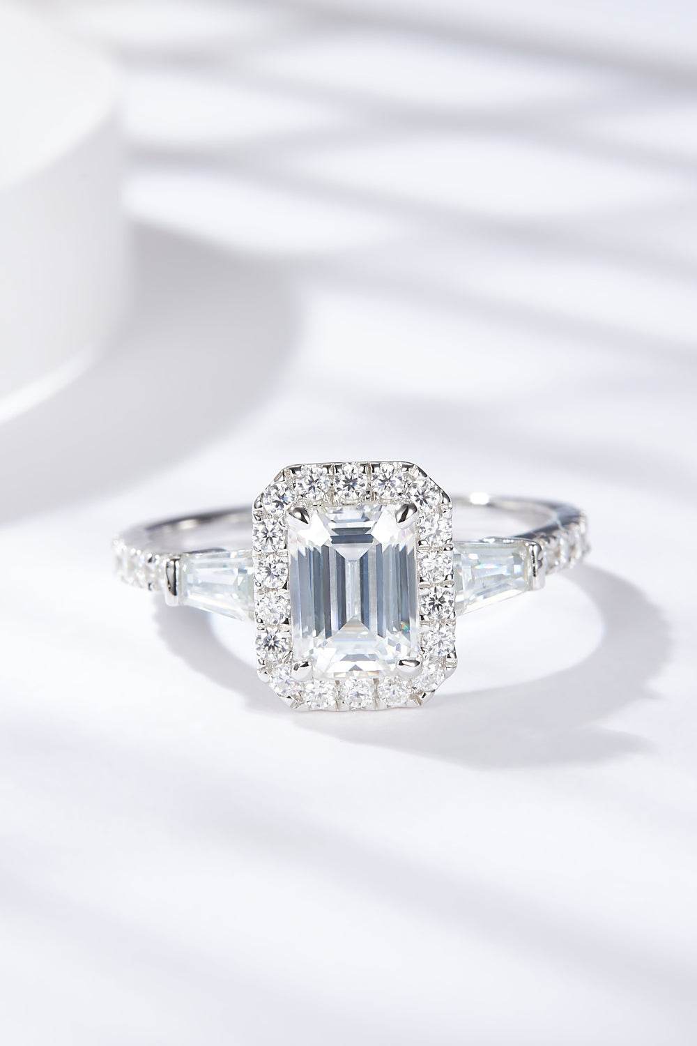 1 Carat Moissanite Geometric 925 Sterling Silver Ring - Swiss Jewellers