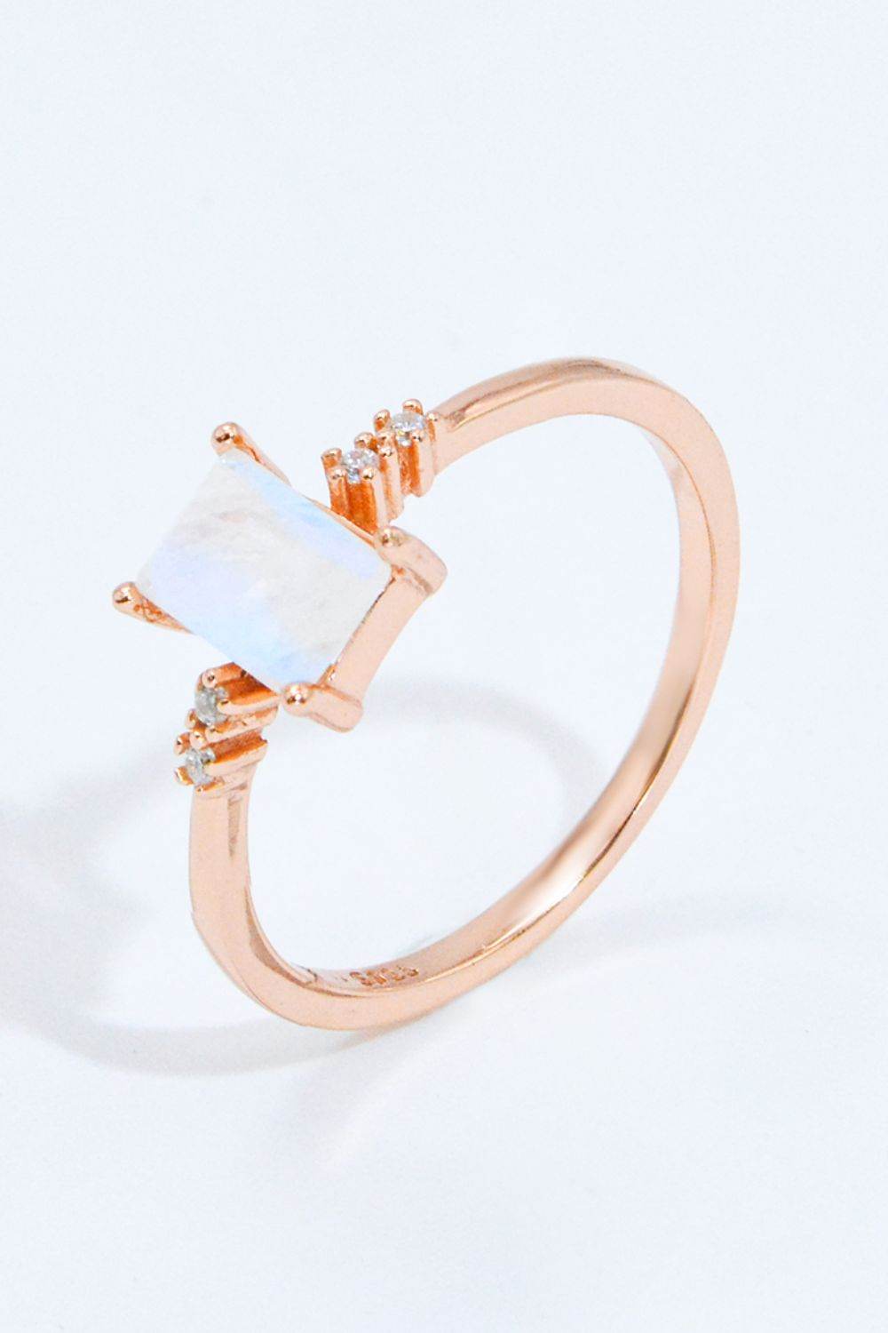 Rectangle Natural Moonstone Ring - Swiss Jewellers