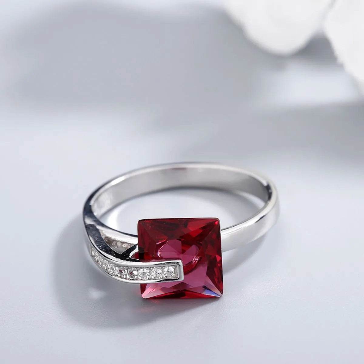 925 Sterling Silver Inlaid Zircon Ring - Swiss Jewellers