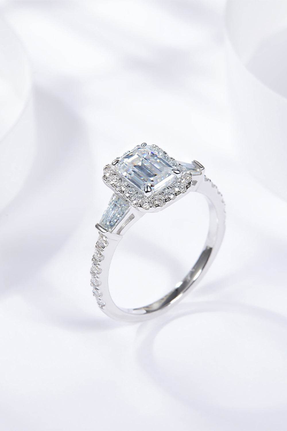 1 Carat Moissanite Geometric 925 Sterling Silver Ring - Swiss Jewellers