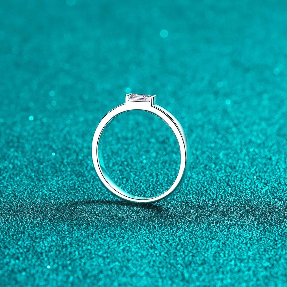 Moissanite 925 Sterling Silver Ring - Swiss Jewellers
