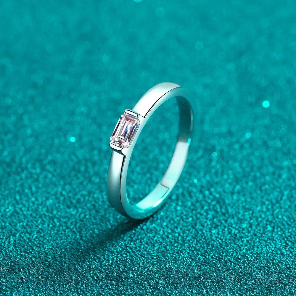 Moissanite 925 Sterling Silver Ring - Swiss Jewellers
